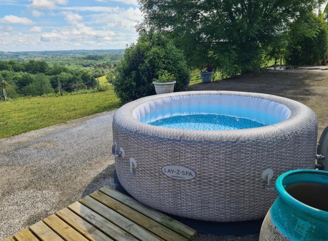 Family Home With Pool Saint-Lon-Les-Mines Exteriér fotografie